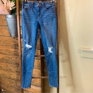 universal thread 0 medium/dark wash high waisted skinny jeans